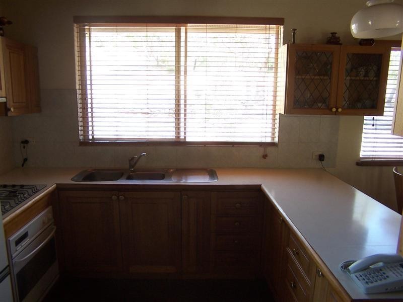 27 Watsonia Road, Gooseberry Hill WA 6076