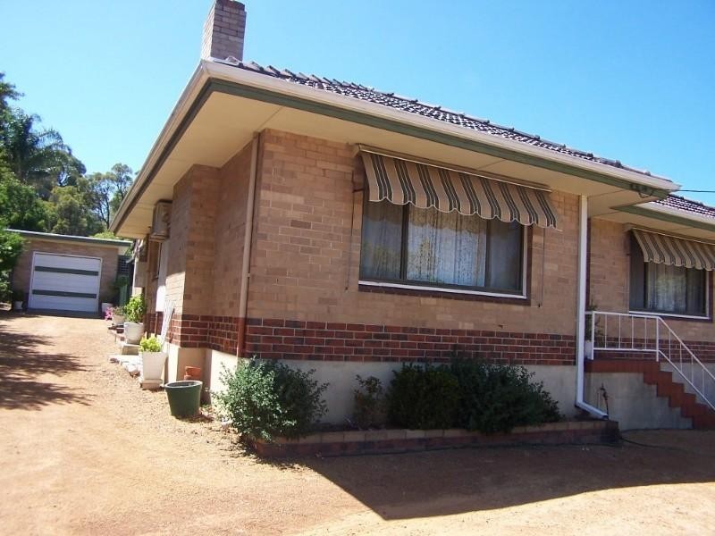 141 Canning Road, Kalamunda WA 6076