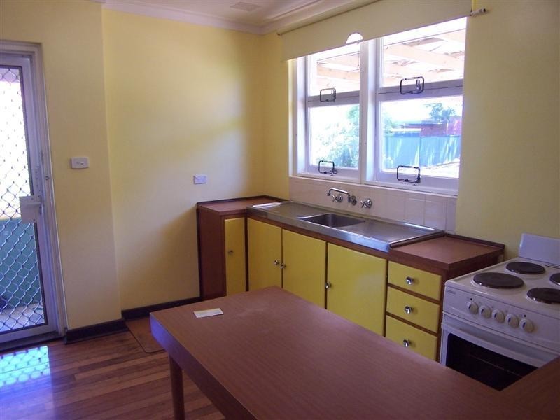 4 McNess Road, Kalamunda WA 6076