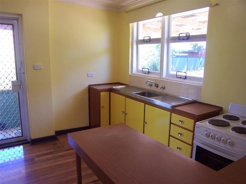 4 McNess Road, Kalamunda WA 6076