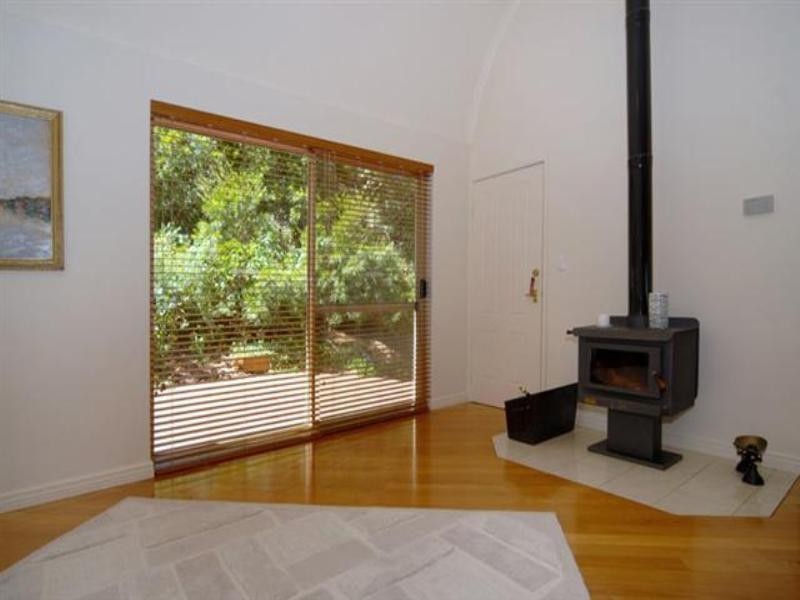 21 Grenville Road, Gooseberry Hill WA 6076