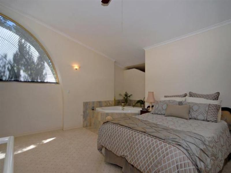 21 Grenville Road, Gooseberry Hill WA 6076