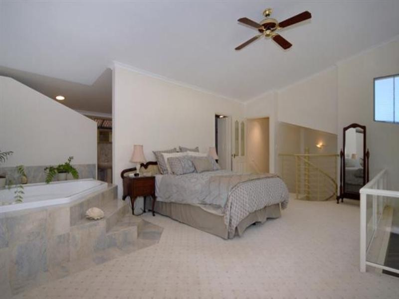 21 Grenville Road, Gooseberry Hill WA 6076