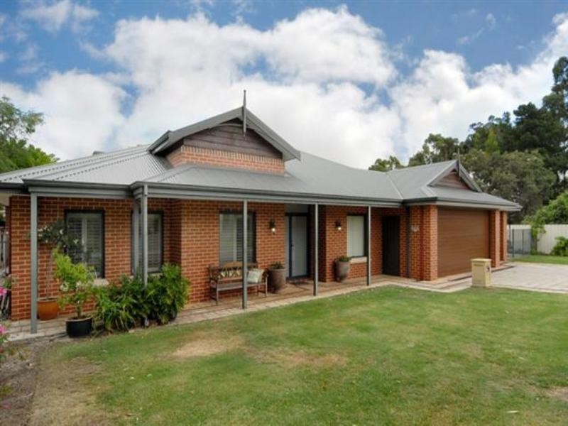 49 Poets Lane, Kalamunda WA 6076