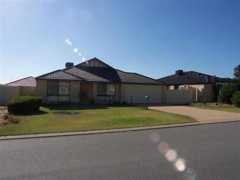 6 St John Road, Wattle Grove WA 6107