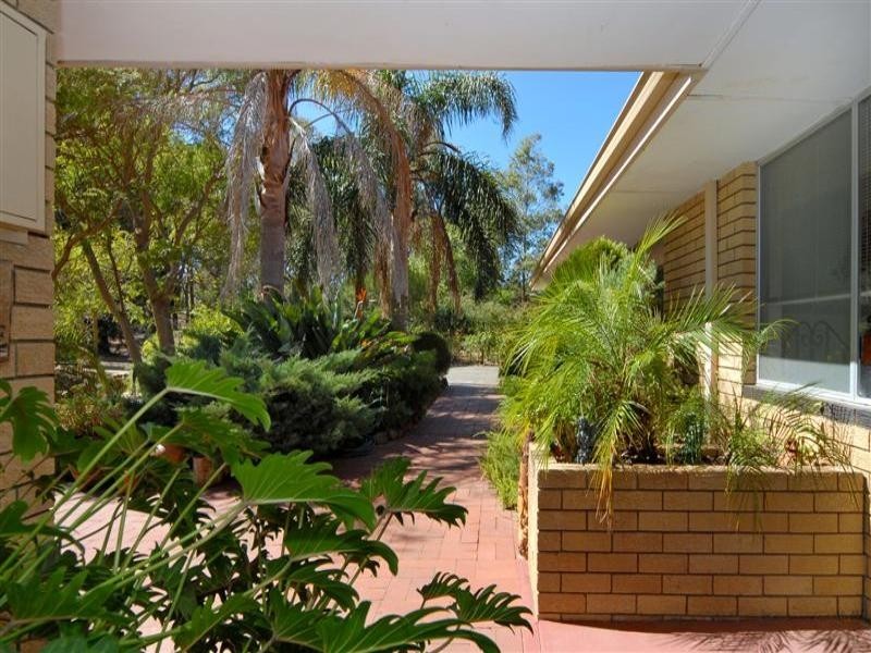 51 Norwood Road, Maida Vale WA 6057