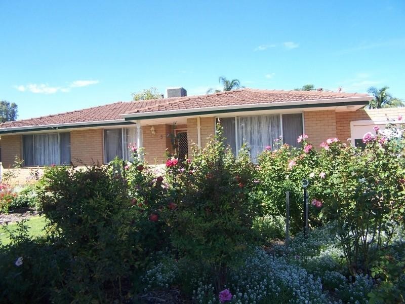 5 Markham Way, High Wycombe WA 6057