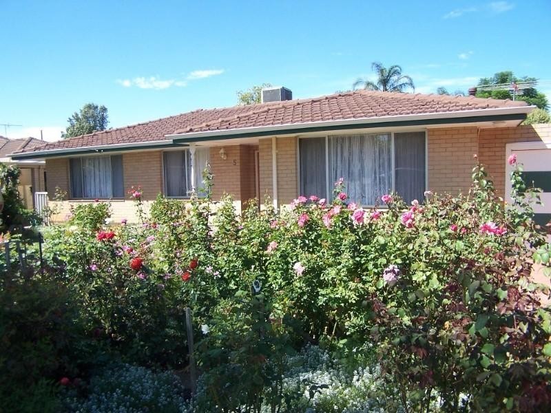 5 Markham Way, High Wycombe WA 6057