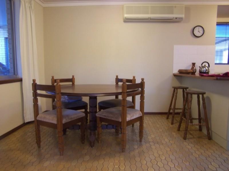 21 Hunter Drive, Lesmurdie WA 6076