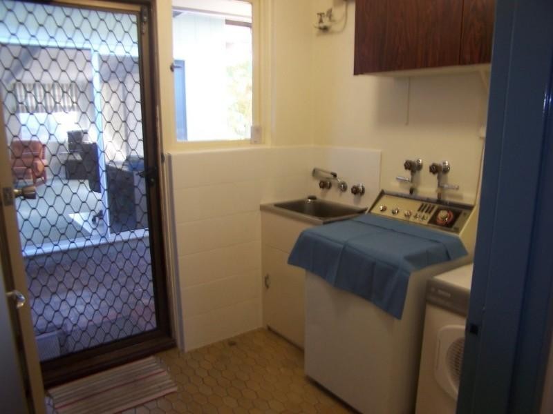 21 Hunter Drive, Lesmurdie WA 6076