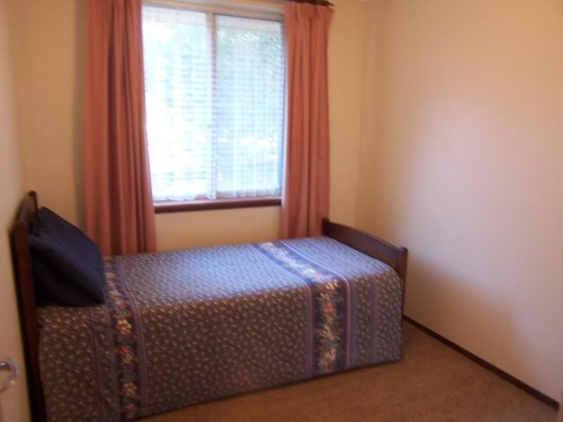 21 Hunter Drive, Lesmurdie WA 6076