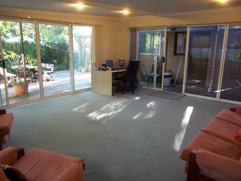 21 Hunter Drive, Lesmurdie WA 6076