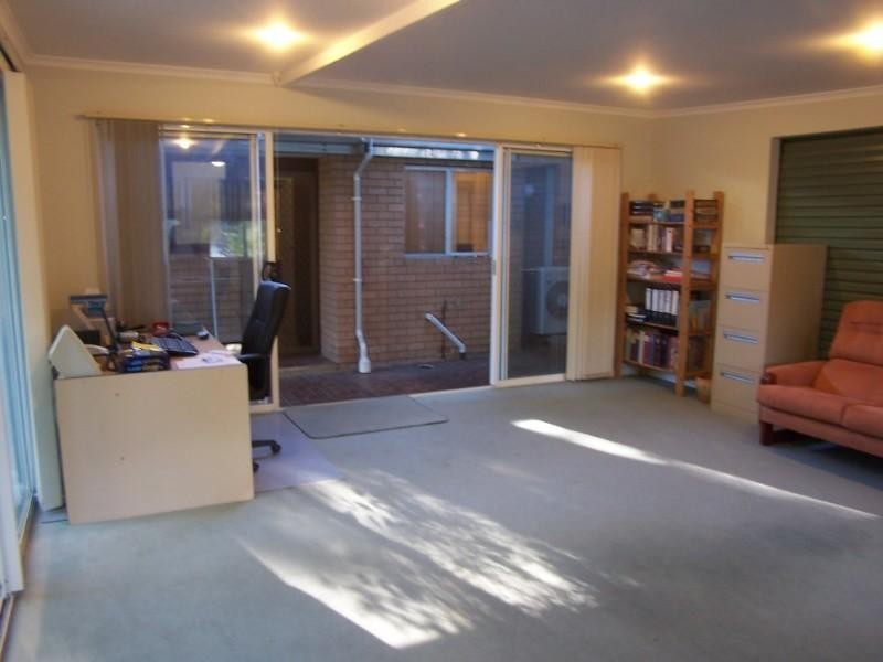 21 Hunter Drive, Lesmurdie WA 6076