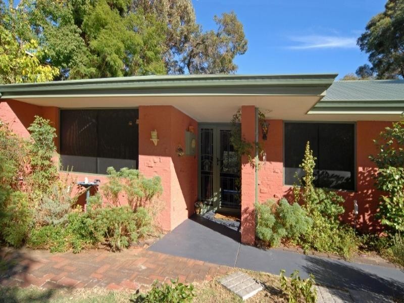 14 Francis Street, Kalamunda WA 6076