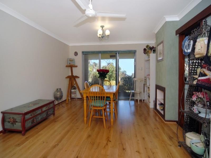 14 Francis Street, Kalamunda WA 6076