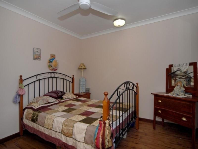 14 Francis Street, Kalamunda WA 6076