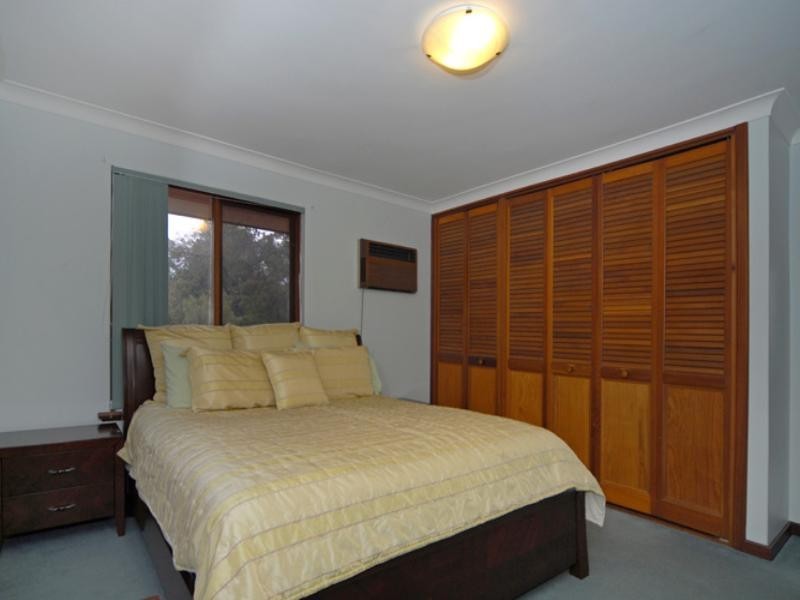 17 Petunia Street, Kalamunda WA 6076