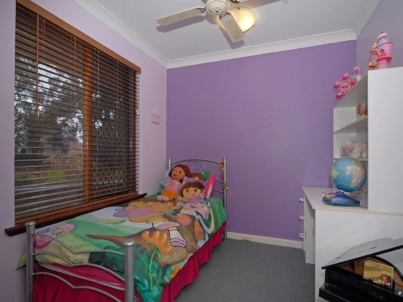 17 Petunia Street, Kalamunda WA 6076