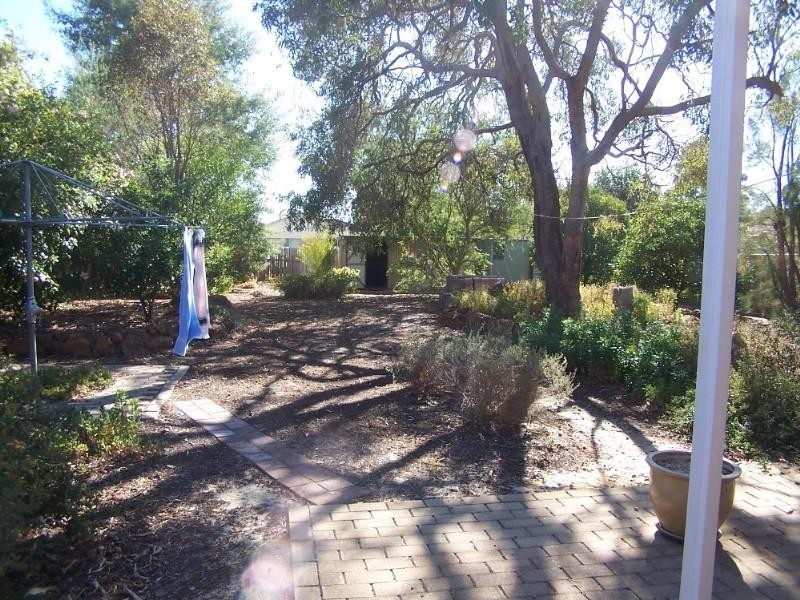 20 Corella Street, Lesmurdie WA 6076