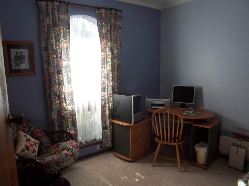 15 Sampson Road, Kalamunda WA 6076