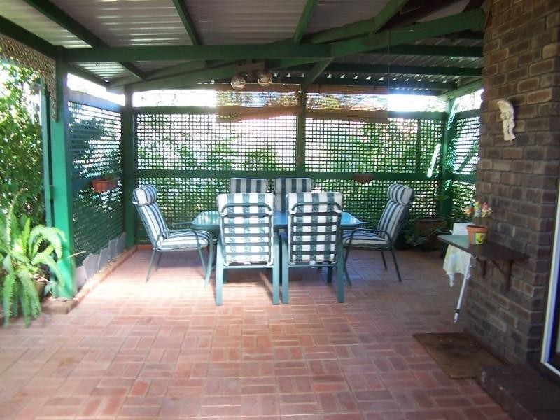 15 Sampson Road, Kalamunda WA 6076