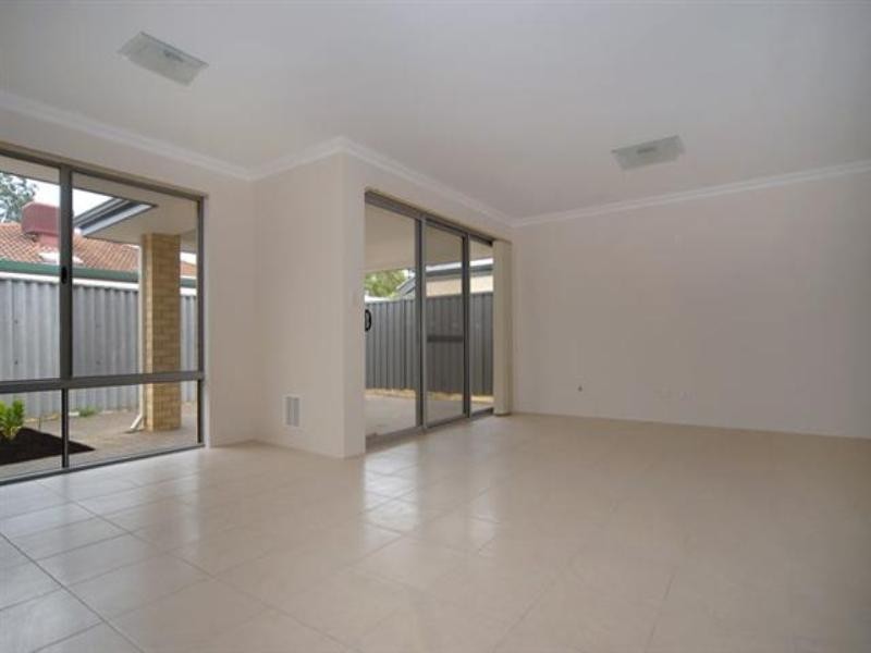 1/44 Range View Road, High Wycombe WA 6057