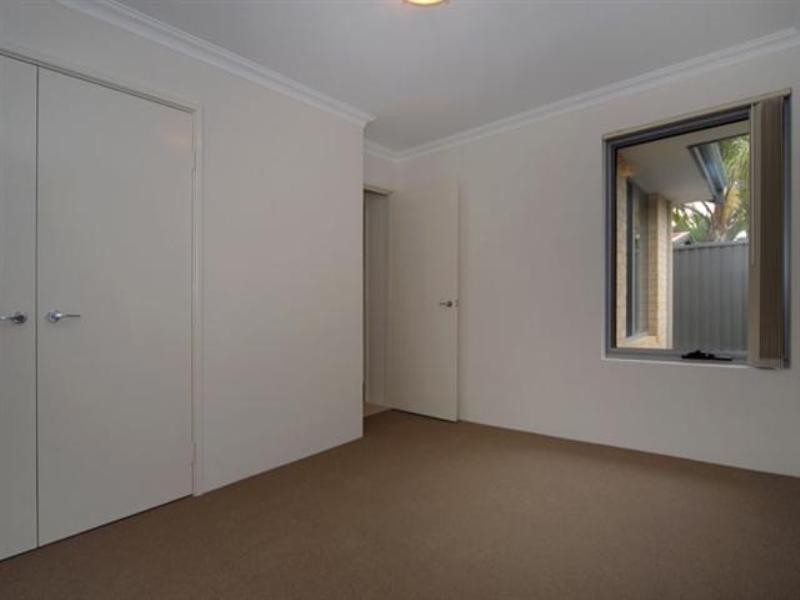 4/44 Range View Road, High Wycombe WA 6057