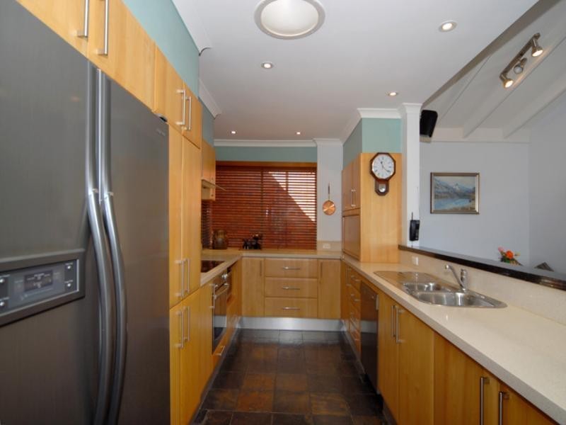 17 High Peak Place, Lesmurdie WA 6076