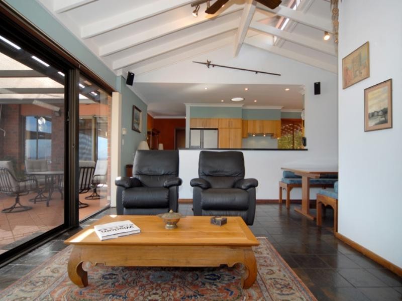 17 High Peak Place, Lesmurdie WA 6076