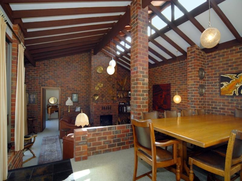 17 High Peak Place, Lesmurdie WA 6076