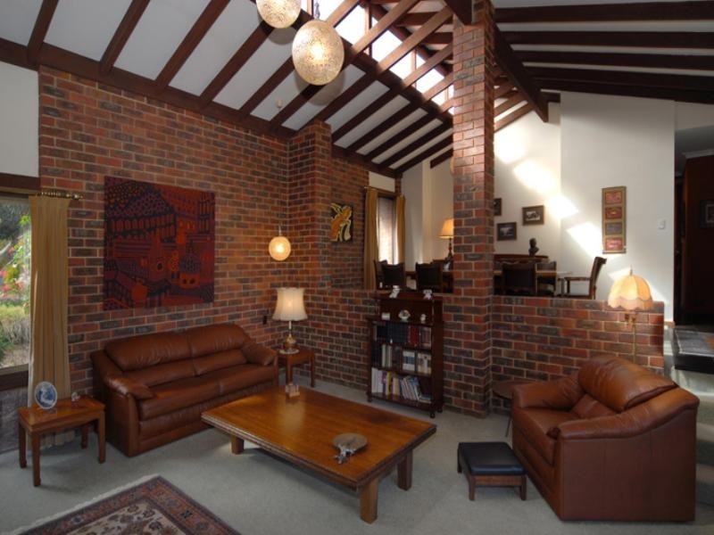 17 High Peak Place, Lesmurdie WA 6076