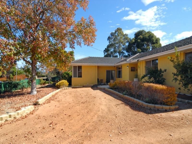 29 Halleendale Road, Walliston WA 6076
