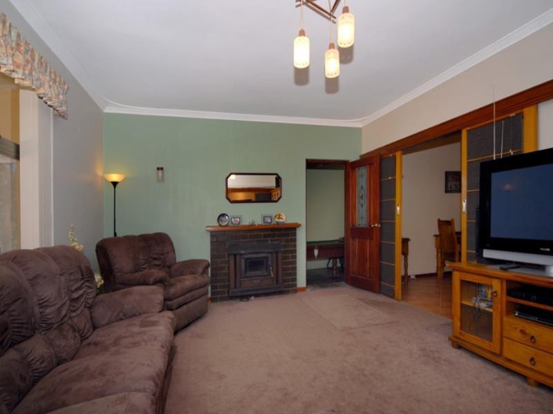 29 Halleendale Road, Walliston WA 6076