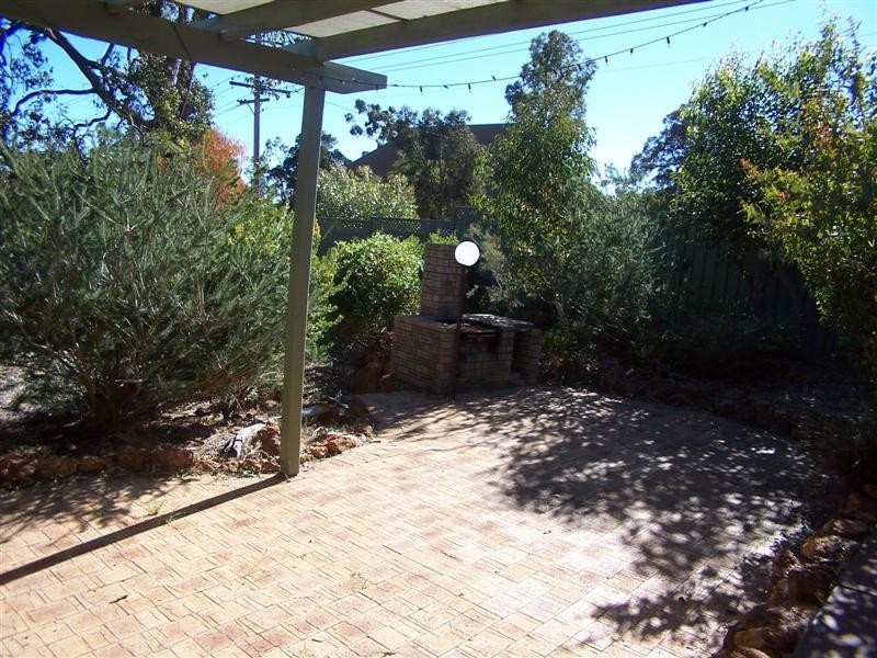 109 Glyde Road, Lesmurdie WA 6076