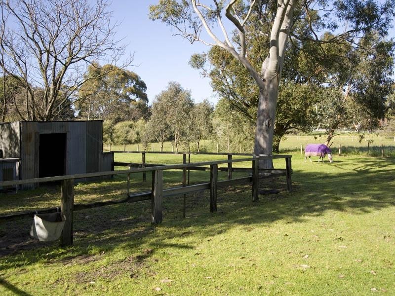 86 Victoria Road, Wattle Grove WA 6107