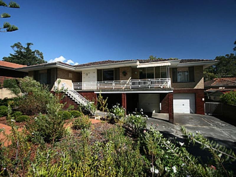 19 Kalamunda Road, Kalamunda WA 6076