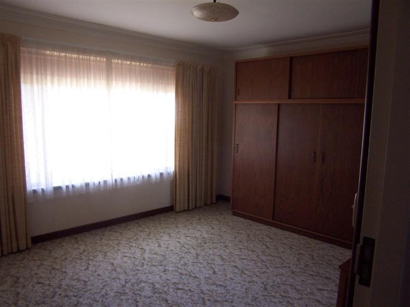 19 Kalamunda Road, Kalamunda WA 6076