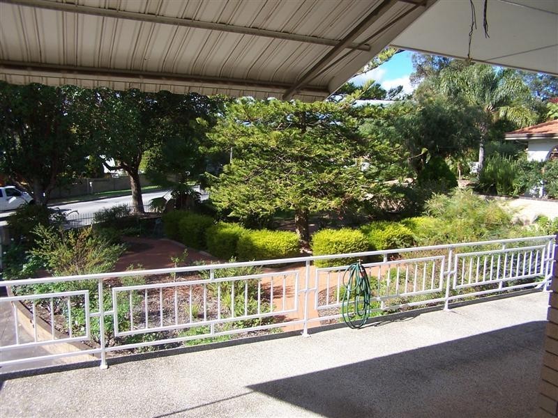 19 Kalamunda Road, Kalamunda WA 6076