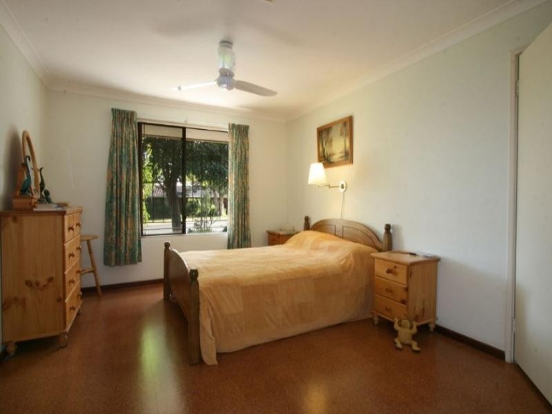 26 Aralia Way, Forrestfield WA 6058