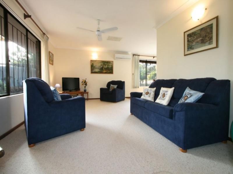 26 Aralia Way, Forrestfield WA 6058