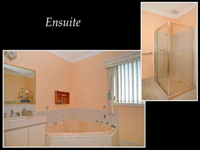 14 Kulungar Elbow, South Guildford WA 6055