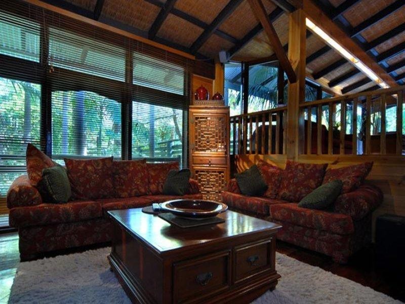 66 Spring Road, Kalamunda WA 6076