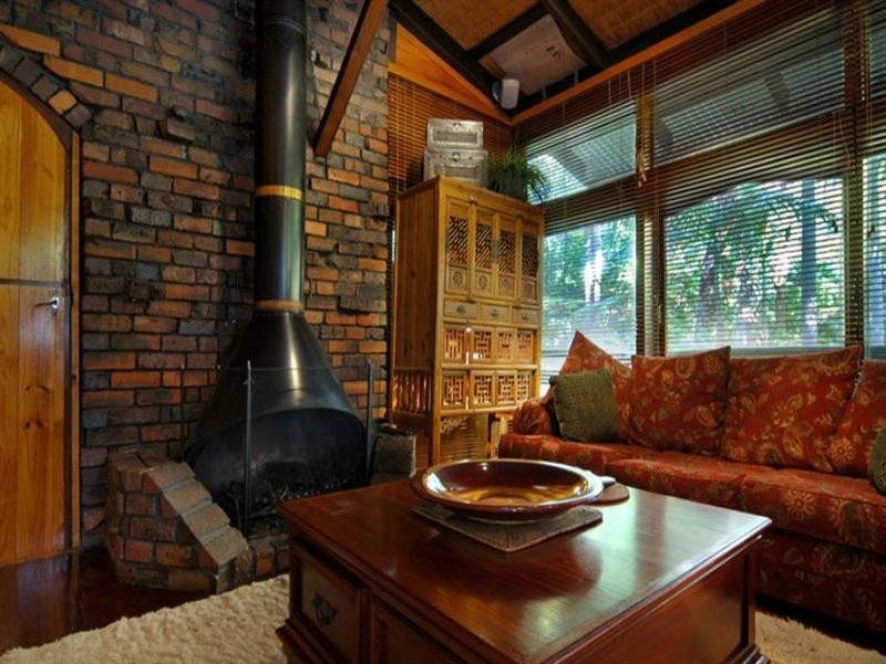 66 Spring Road, Kalamunda WA 6076