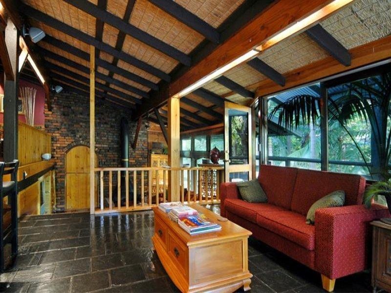 66 Spring Road, Kalamunda WA 6076