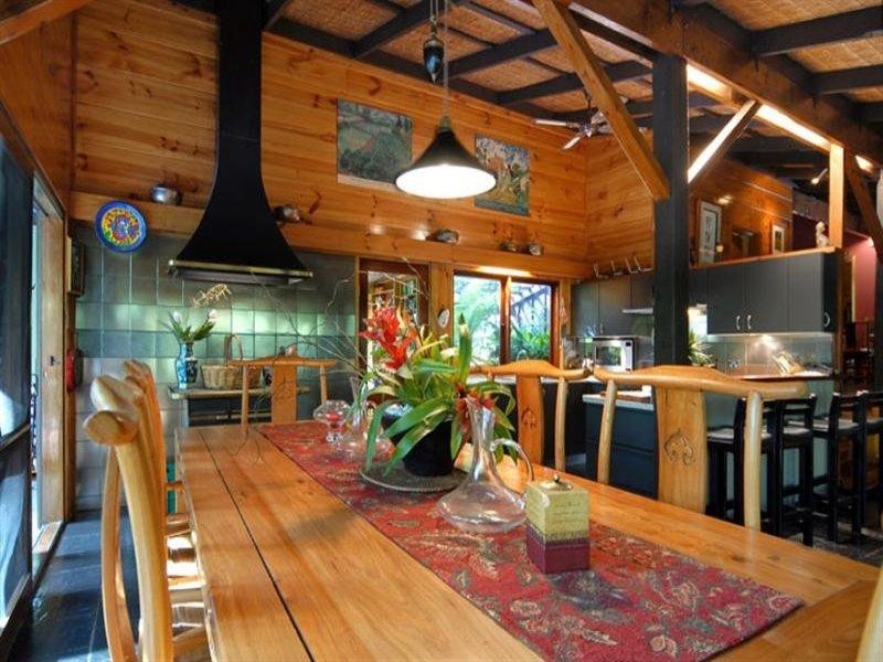 66 Spring Road, Kalamunda WA 6076