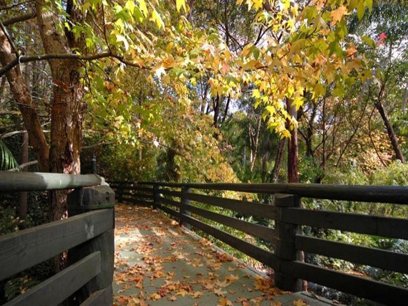 66 Spring Road, Kalamunda WA 6076