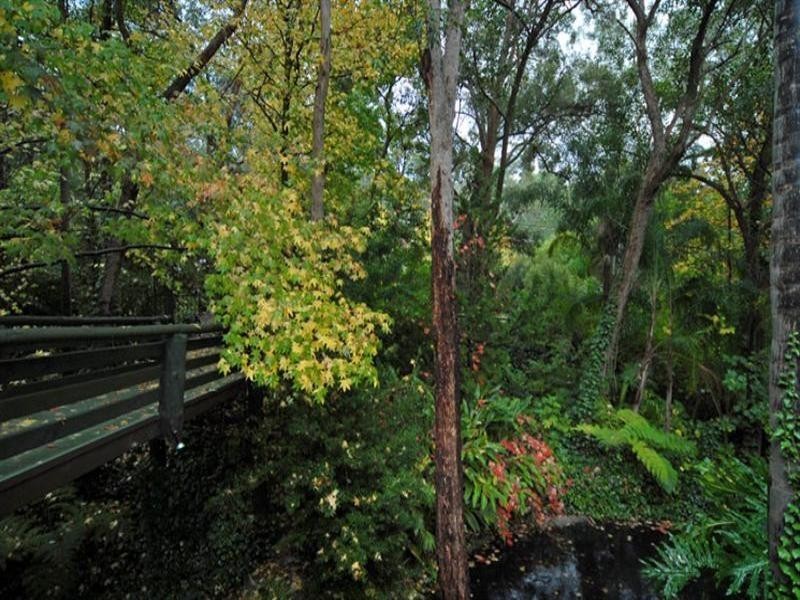 66 Spring Road, Kalamunda WA 6076