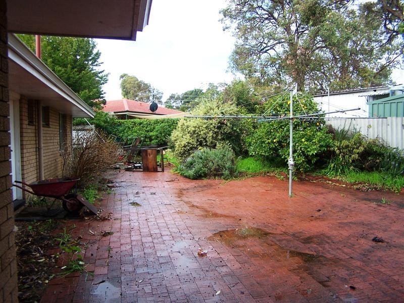 29 Mcrae Road, Kalamunda WA 6076