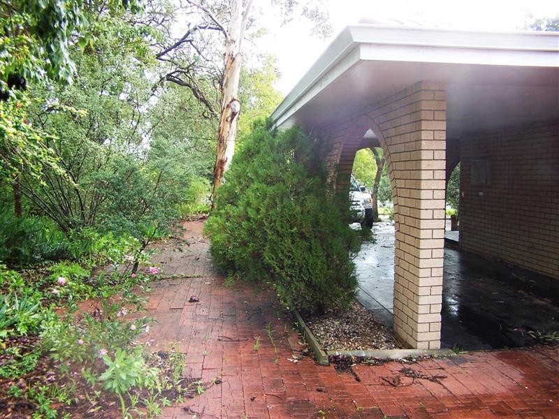 29 Mcrae Road, Kalamunda WA 6076