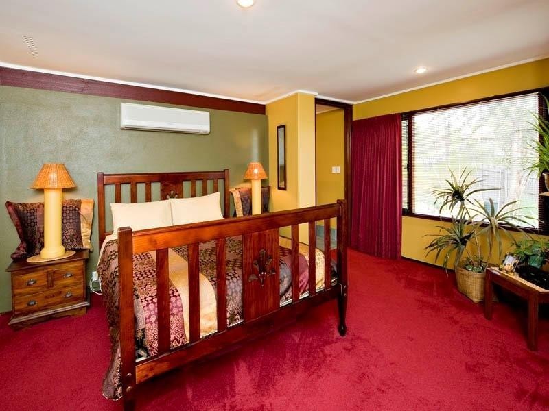 41 Lenori Road, Gooseberry Hill WA 6076